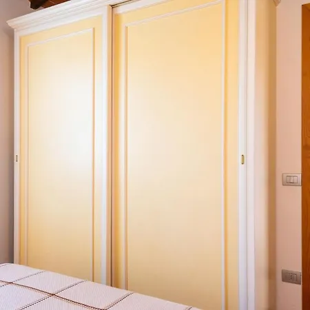 Apartment La Marina
